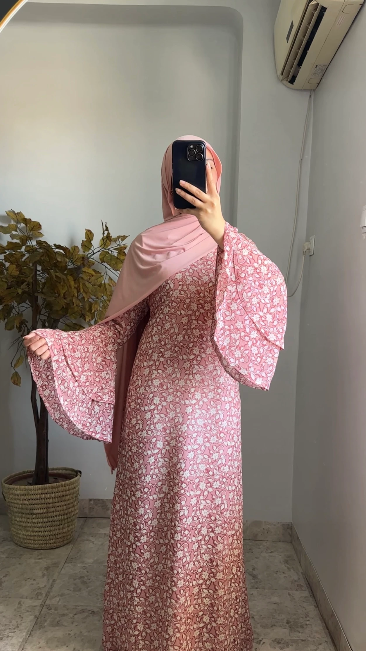 LIORA dress floral elegance - الصورة 7