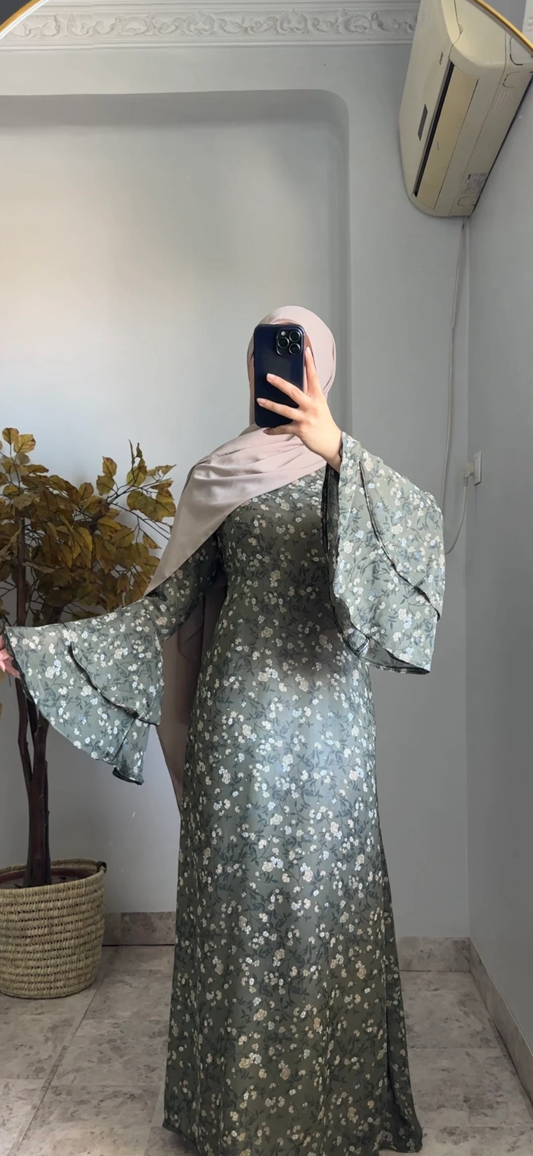 LIORA dress floral elegance - الصورة 10